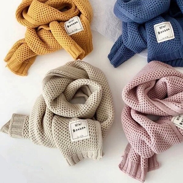 Knitted children's scarf - “Hannah”