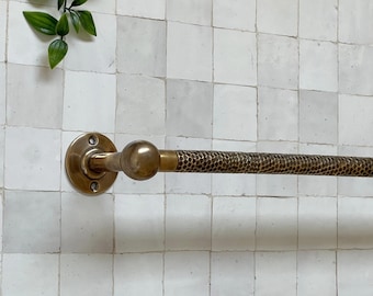 Porte-serviette mural, porte-serviettes en laiton antique, porte-serviettes de salle de bain, porte-serviettes marocain fait main, porte-serviettes en laiton non laqué,