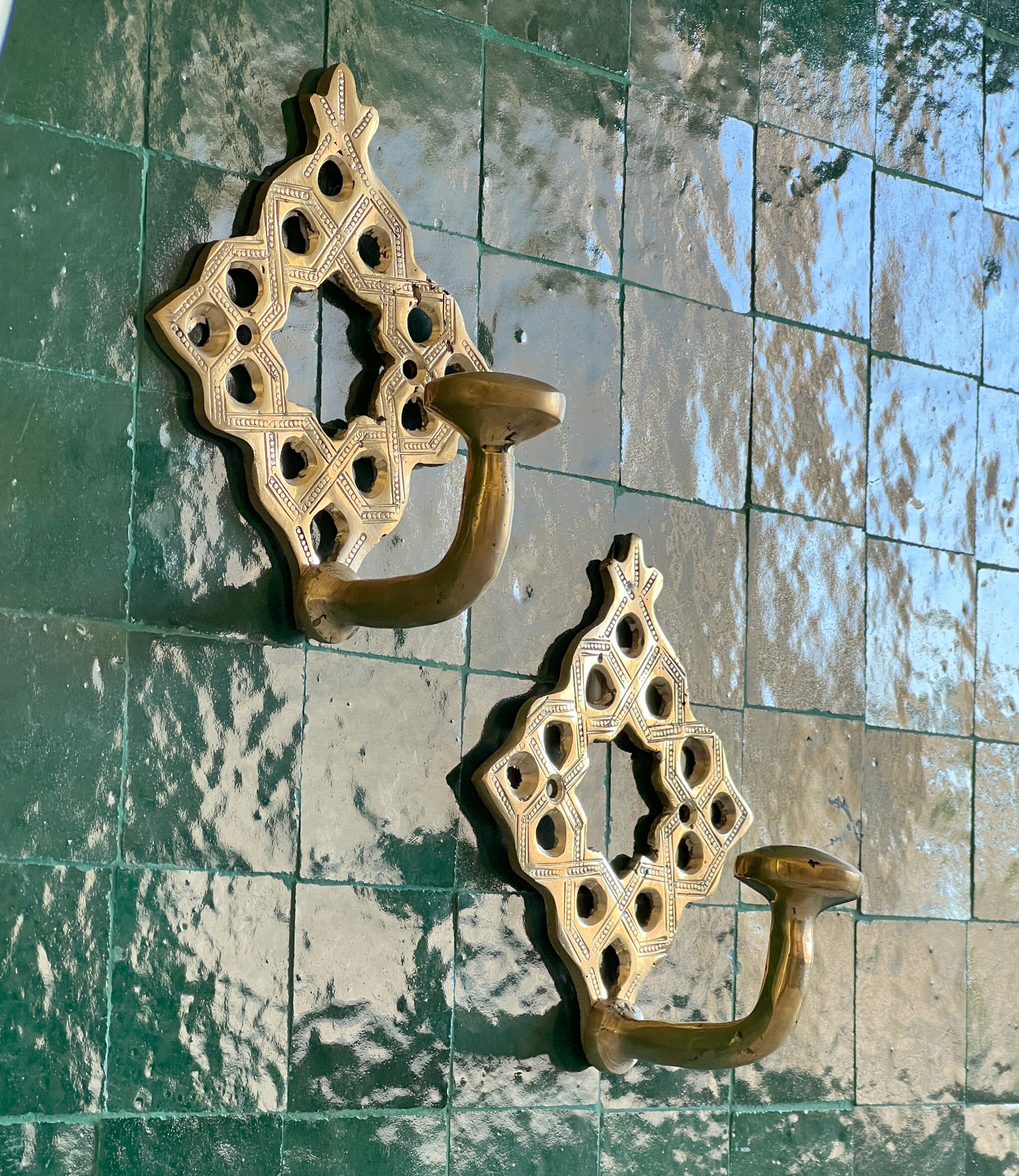 thumbnail image 2 of Bathroom Single/ Double Robe Hooks Carved Oil Rubbed Bronze Brass Rustic Door Coat Black Hois827114 10 2 of 10