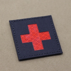 Patch medica Croce Rossa Distintivo morale Distintivo di primo soccorso Appliques Riflettenti Medic Patch tattiche - 2in x 2in