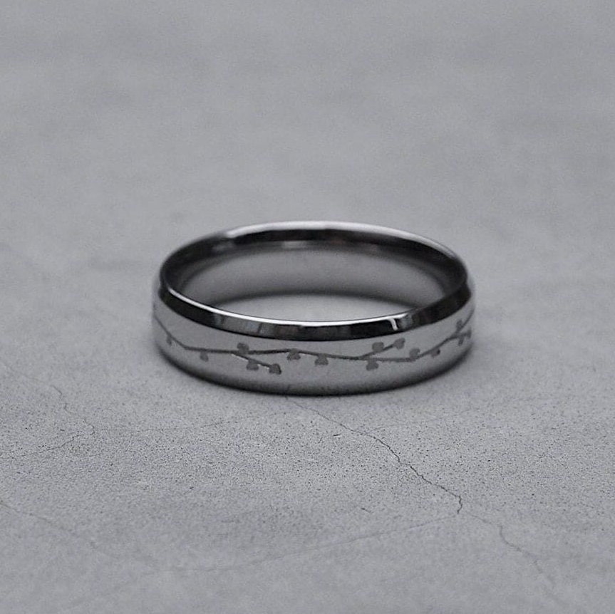 Unisex Japanese Cherry Blossom Sakura Engraved Kanji Characters Ring
