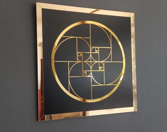 Cuadro de madera con la proporción áurea: decoración de geometría sagrada
