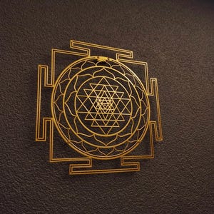 Sri Yantra Metal Wall Art: Sacred Geometry Mandala Decor, Spiritual Yoga Gift