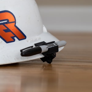 Hardhat Clip Single Sharpie Marker
