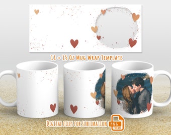 Może przedstawiać: Dwa białe kubki z wzorem czerwonych serc i rozbryzganym wzorem. Kubki mają pojemność 11 i 15 uncji. Tekst "11 + 15 oz MUG WRAP TEMPLATE" znajduje się w górnej części obrazu. Tekst "DIGITAL FILES FOR SUBLIMATION" znajduje się w dolnej części obrazu. Tekst "PNG 300 DPI" znajduje się w małym prostokącie w prawym dolnym rogu obrazu.