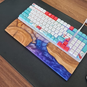 Epoxy design keyboard wrist rest, keyboard wrist rest, perfect angle and keyboard connection, fatigue-free ergonomic design, New Year's gift