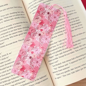 Spring Floral Bookmark, Handmade Bookmark, spring, bright bookmark, Book Lover gift, Bookish merch, gift for reader, laminated, tassel