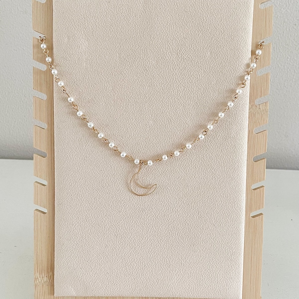 Moonlit dreams necklace made from pearls and wire