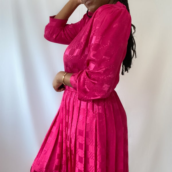 Elegant Fuchsia Pleated Maxi Dress - Classy and Figure Hugging Evening Occassion Dress - Vintage