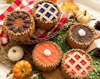 SUPER MINI Pie Piñatas