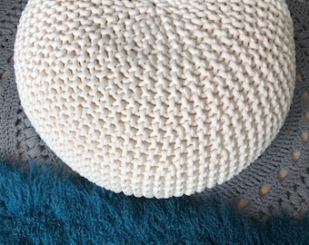 Wzór na pufę Jumbo z dzianiny – do pobrania w formacie PDF