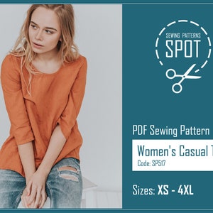 Op de afbeelding: Een PDF-naaipatroon voor een casual top. Het patroon is verkrijgbaar in de maten XS tot 4XL. Het patroon heet "Dames Casual Top" en heeft de code SP517. De afbeelding toont een vrouw die een vergelijkbare top draagt.