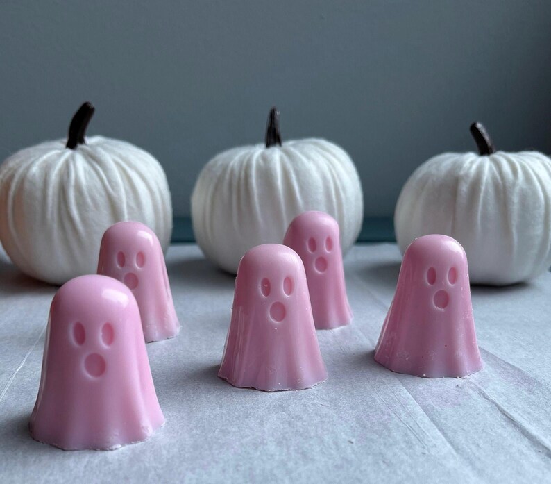 Hot Ghoul Autumn - Pink Ghosts Halloween Soy Wax Melts Hot Ghoul Autumn