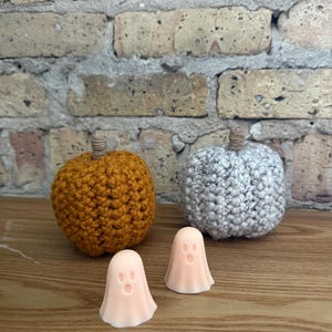 Hot Ghoul Autumn - Pink Ghosts Halloween Soy Wax Melts Ghoul-Friends