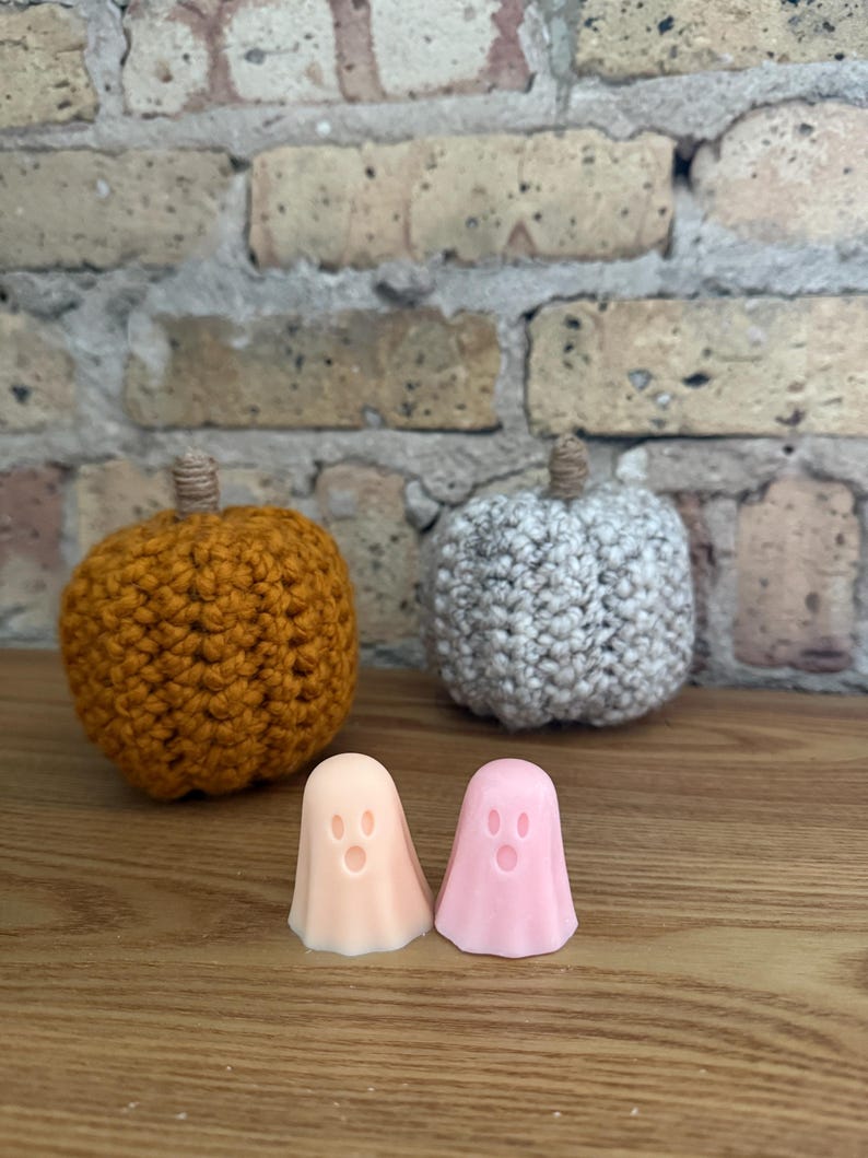 Hot Ghoul Autumn - Pink Ghosts Halloween Soy Wax Melts Ghoul Duo Pack
