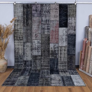 Alfombra de patchwork negra, alfombra grande estilo boho vintage hecha a mano.