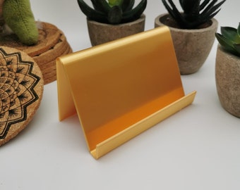 Minimalist business card holder - The simple but chic contact information holder