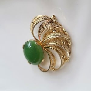 Gorgeous Boho Vintage Gold Plated Sterling Silver Sorrento Jade Chunky Brooch Pin