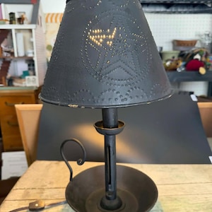 Vintage gestanzte Stern-Kerzenleuchter - Primitive Bauernhauslampe - Antiker Stil Landhaus-Kerzenleuchter