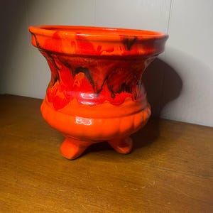 Vintage MCM Orange/Red USA California Pottery Drip glaze flower planter - Retro pot