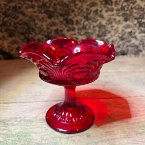 Piatto da portata o per caramelle vintage Fenton Glass, colore rosso rubino, modello Tokyo - con bordo in vetro ondulato