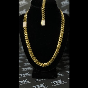 Conjunto Miami Cuban Link de 10 mm: Corrente e Pulseira com Fecho Cravejado de Diamantes