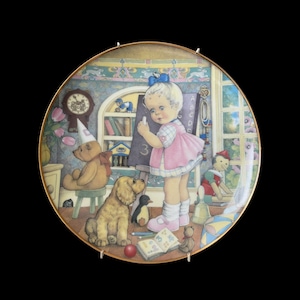 Vintage Collector Plate with 24K Gold Trim . Teacher&#39;s Pet by Carol Lawson. Limited Edition 1982 Franklin Porcelain.