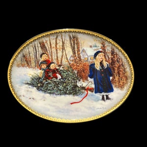 Vintage Collector Plate &quot;Bringing Home the Christmas Tree&quot; by Sandra Kuck, 2nd Issue in the Winter Wonderland Collection, Bradford Exchange