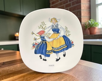 ヴィンテージ ロールストランド スウェーデン磁器プレート - Sverigedräkten スウェーデンの民族衣装