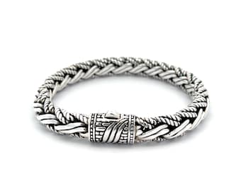 GARNI　Bangle Dane Two-Tone Bangle Bracelet Set for Women | JENNY BIRD