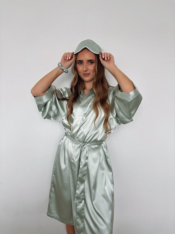 Vestaglia Da Donna In Raso Taglie Forti - Corta E Setosa, Perfetta Per Damigelle D'Onore, Sposa O Relax, Con Cintura E Lacci Interni (Taglie Dalla 1X Alla 4X)