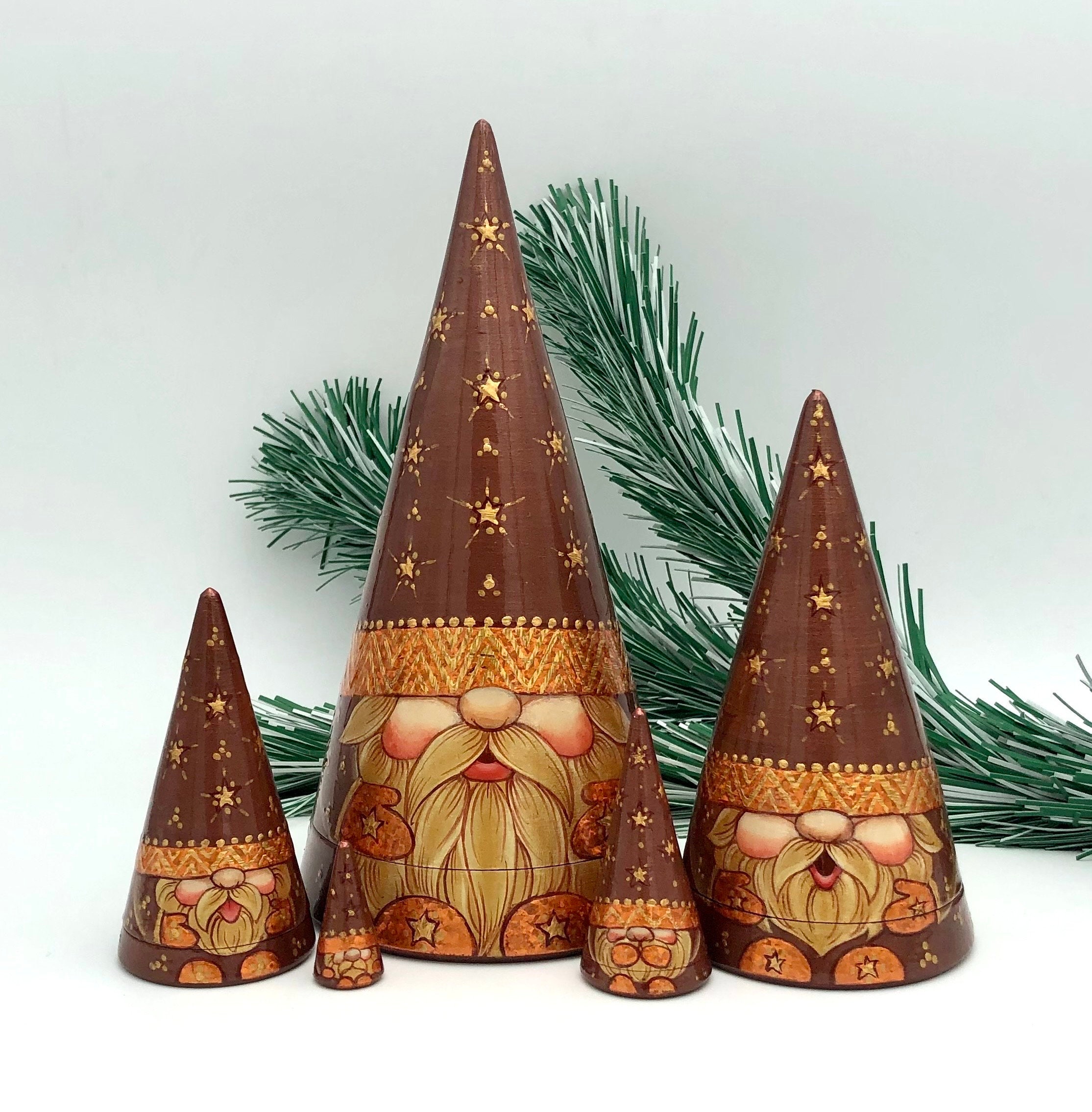 Christmas Gnomes Nesting Dolls, Christmas Style Stacking Dolls