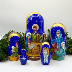 Nativity scenes nesting dolls, Stacking dolls, handmade, set with 5 dolls, Matryoshka, Babushka