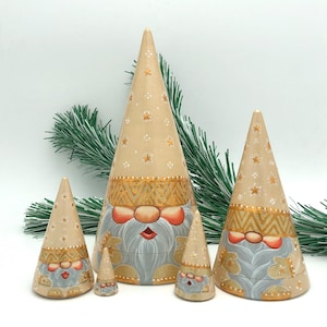 Christmas Gnomes Nesting dolls, Christmas style Stacking dolls, handmade, set with 5 dolls, Matryoshka, Babushka