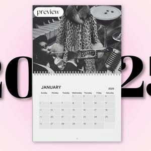 Calendario de pared femenino oscuro 2025 / Tablero de estado de ánimo inspirado en álbumes de recortes de Pinterest / Decoración de pared de moda melancólica / Regalo de cumpleaños / vacaciones