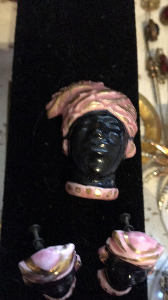 Antique Blackamoor Brooch Earrings - image 2