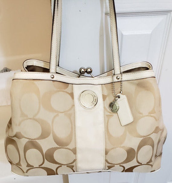Coach Signature Canvas with Patent Leather Carryall T… Gem