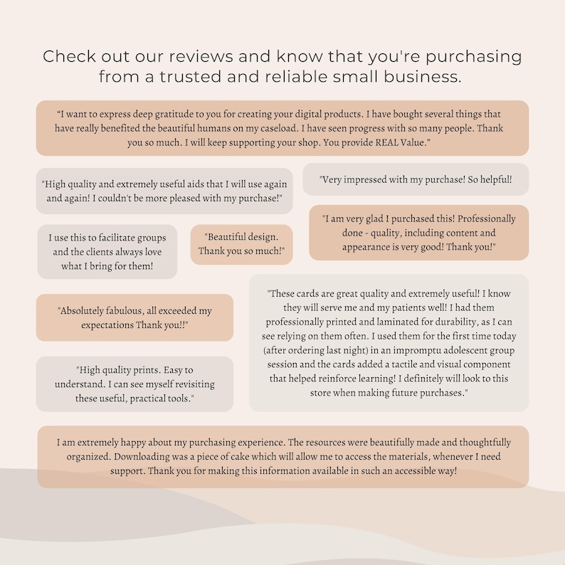 Pu&ograve; includere: Immagine con recensioni dei clienti per una piccola impresa. Le recensioni sono in fumetti di testo, che offrono feedback positivi sulla qualit&agrave;, il design e l'utilit&agrave; del prodotto. Il testo include frasi come "alta qualit&agrave;" e "bel design."