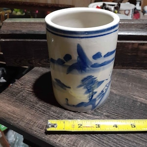 Vintage China Blue and White Ceramic Brush Pot Home Décor