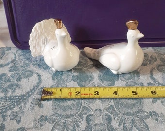 White Peacock w/ Gold Crown Accent Ceramic Salt & Pepper Shakers