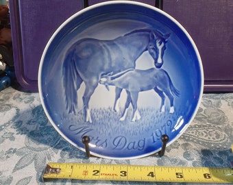 Vintage Copenhagen 1972 Mother's Day Decorative Horse Plate