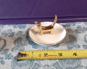 Encantador soporte para anillos con diseño de perro Charlie