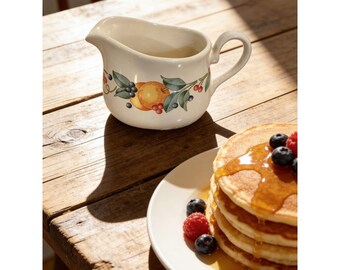 Vintage Style Ceramic Fruit Creamer Pitcher Peach Berry Botanical Cream 3.5in