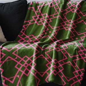 Pink Green Geometric Soft Throw Blanket, Decorative Couch Throw, Modern Home Decor, Christmas Blanket Decor, Unique Gift for Her, Home Gifts