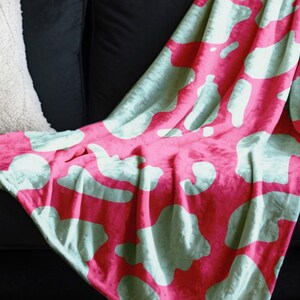 Modern Animal Print Decorative Throw Blanket, Pink Indoor Decor, Luxury Soft Blanket, Chic Couch Throw, Housewarming New Home Gift,