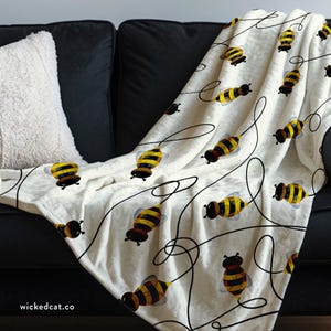 Buzzing Bees Decorative Blanket, Spring Decor, Summer Decor, Bee Home Decor, Couch Throw, Honey Bee Blanket, Summer Throw, Bee Lovers