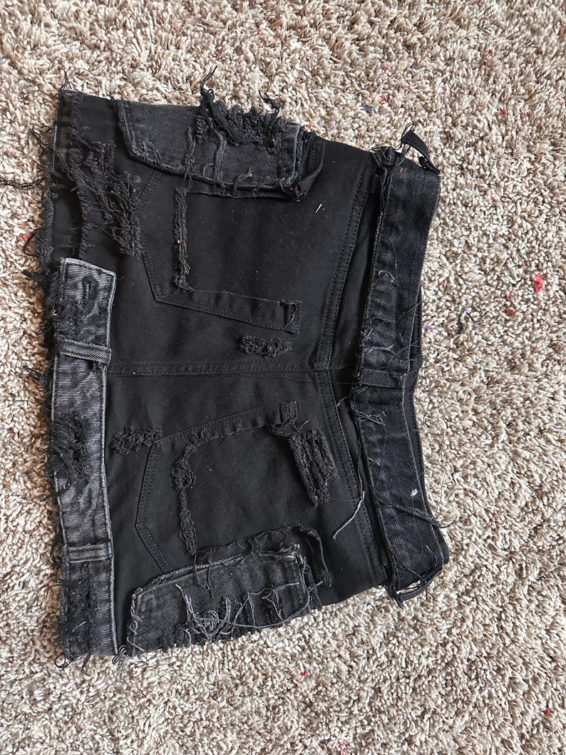 Ladies Distressed Short Skirt