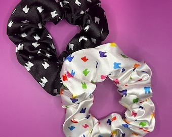 Satin Tooth Print Scrunchie