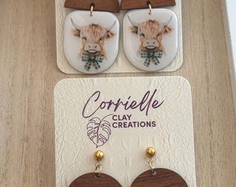 St. Patrick&#39;s Day Irish Highland Cow with Plaid Bow Image Coated in UV Resin Dangle with Wood Accent Piece Polymer Clay Earrings
