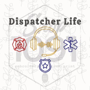 Puede incluir: Fondo blanco con un diseño hexagonal con el texto "Dispatcher Life" en gris oscuro. El diseño incluye un emblema de bomberos rojo, unos auriculares dorados, una placa de policía azul y un símbolo médico azul.